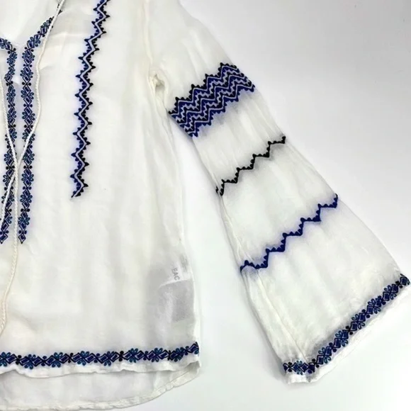 UEC Guess white peasant blouse with navy blue stitching size XXS - Picture 2 of 6